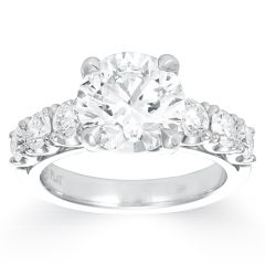 Magnificent Claw Set Round Diamond Ring